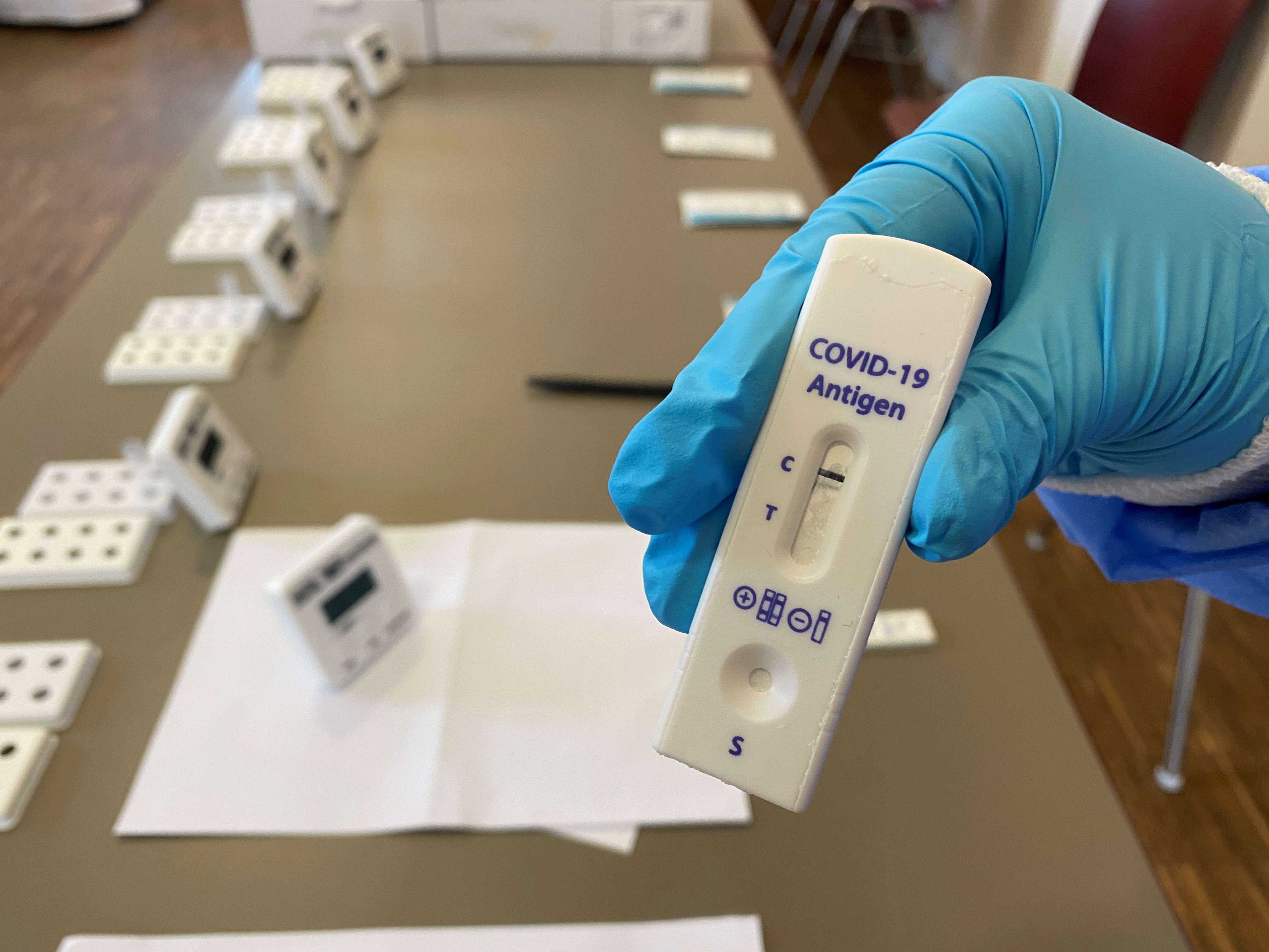 Mehrere Tausend Corona-Tests haben die Deutschen Werkstätten bisher durchführen lassen. Fast alle waren negativ. Foto: DW/ J. Richter